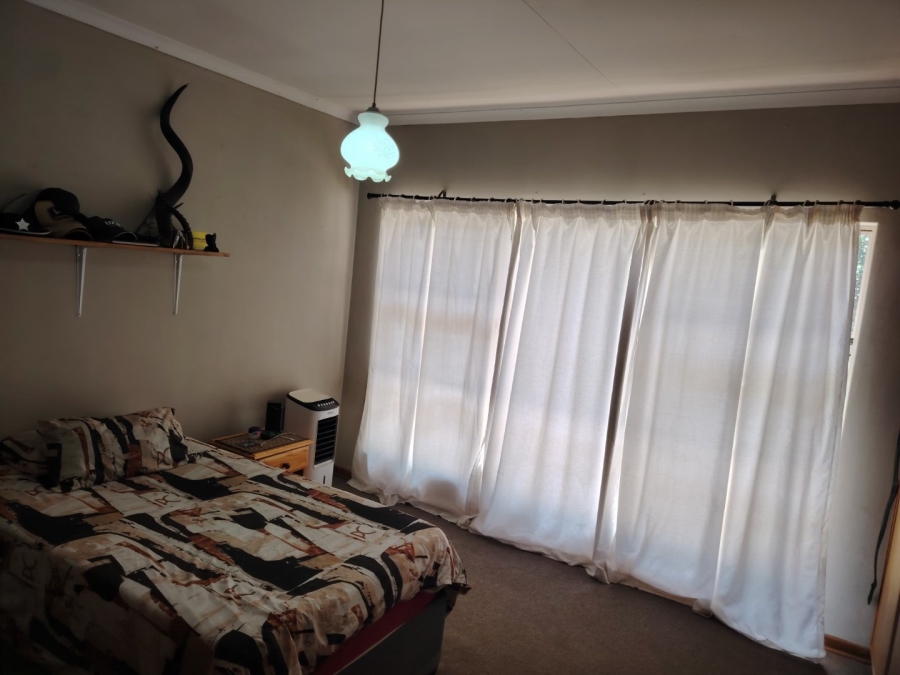 2 Bedroom Property for Sale in Pellissier Free State